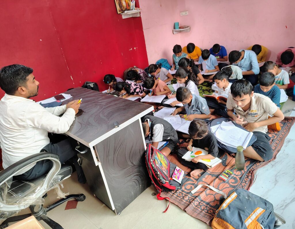 aksharmoti handwriting class